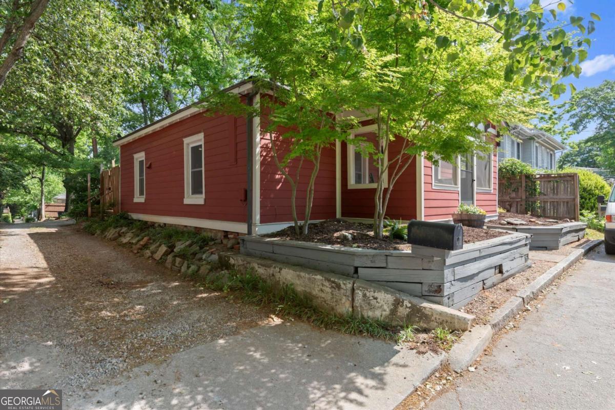 209 Hampshire Avenue Decatur GA 30030