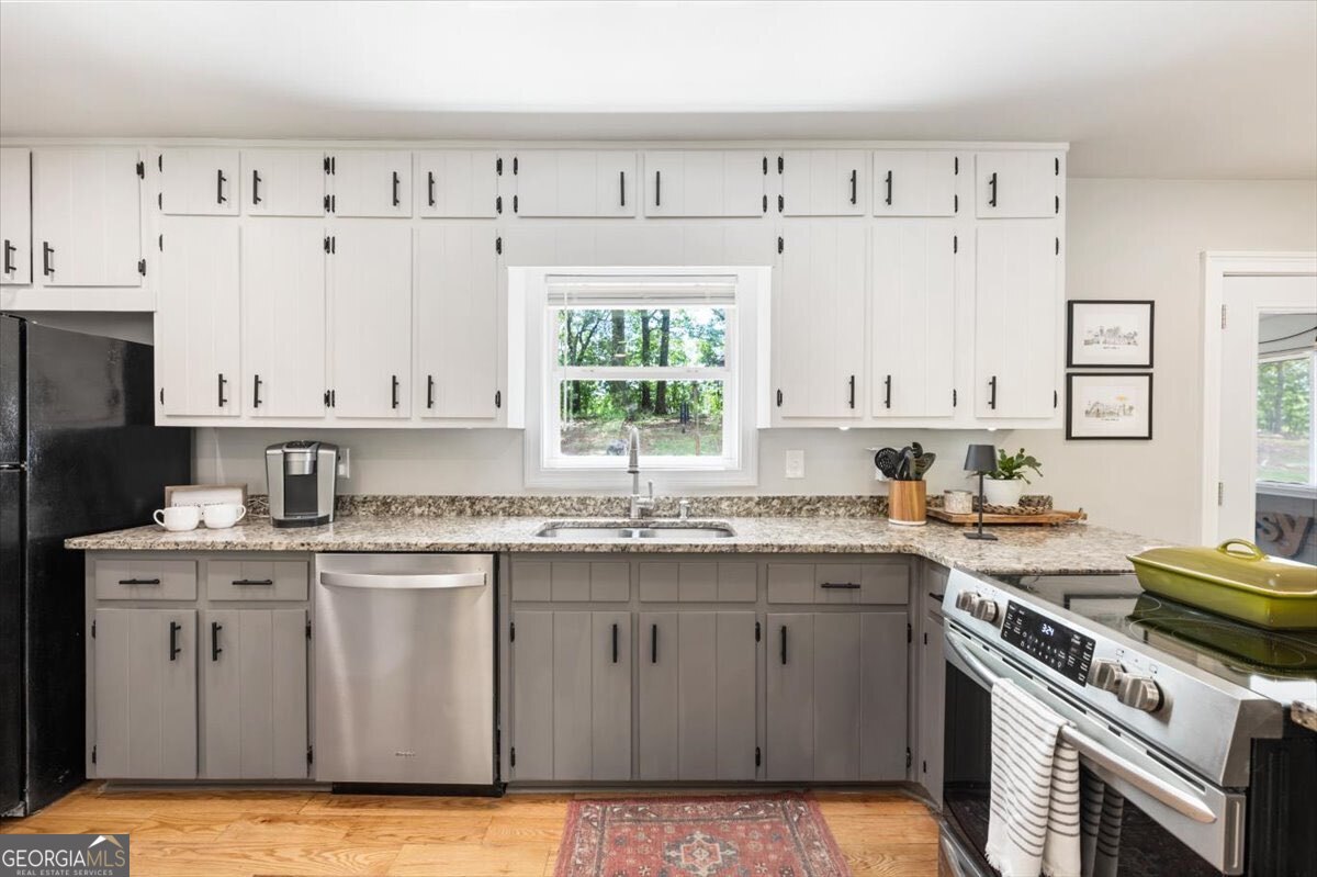 5627 Pinewood Drive Flowery Branch GA 30542