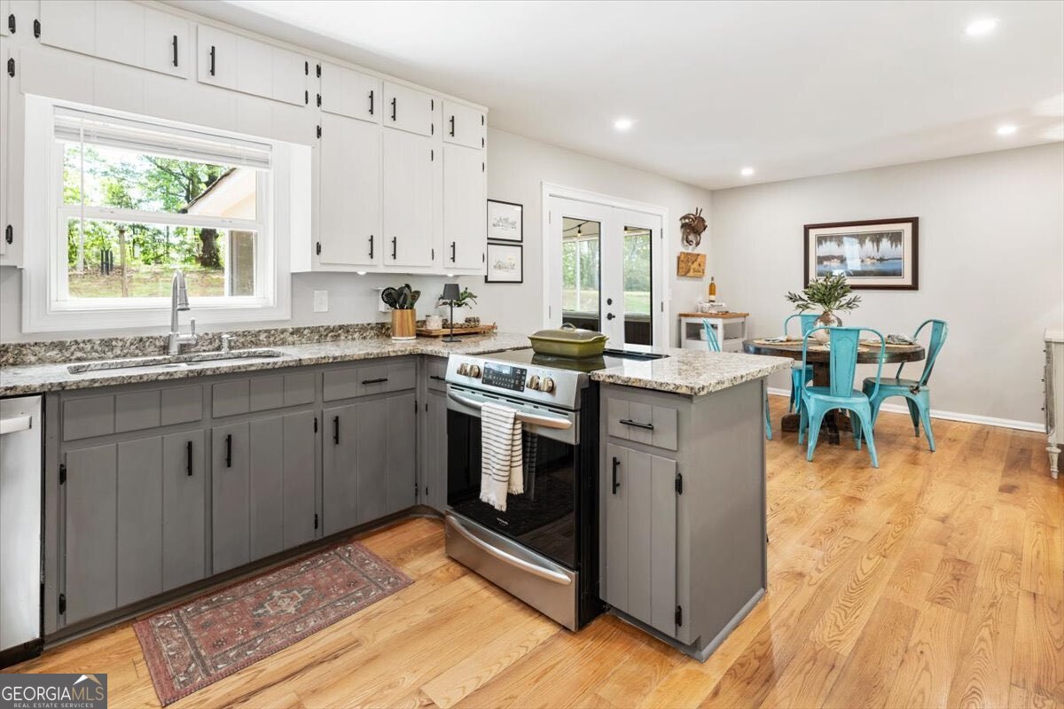 5627 Pinewood Drive Flowery Branch GA 30542