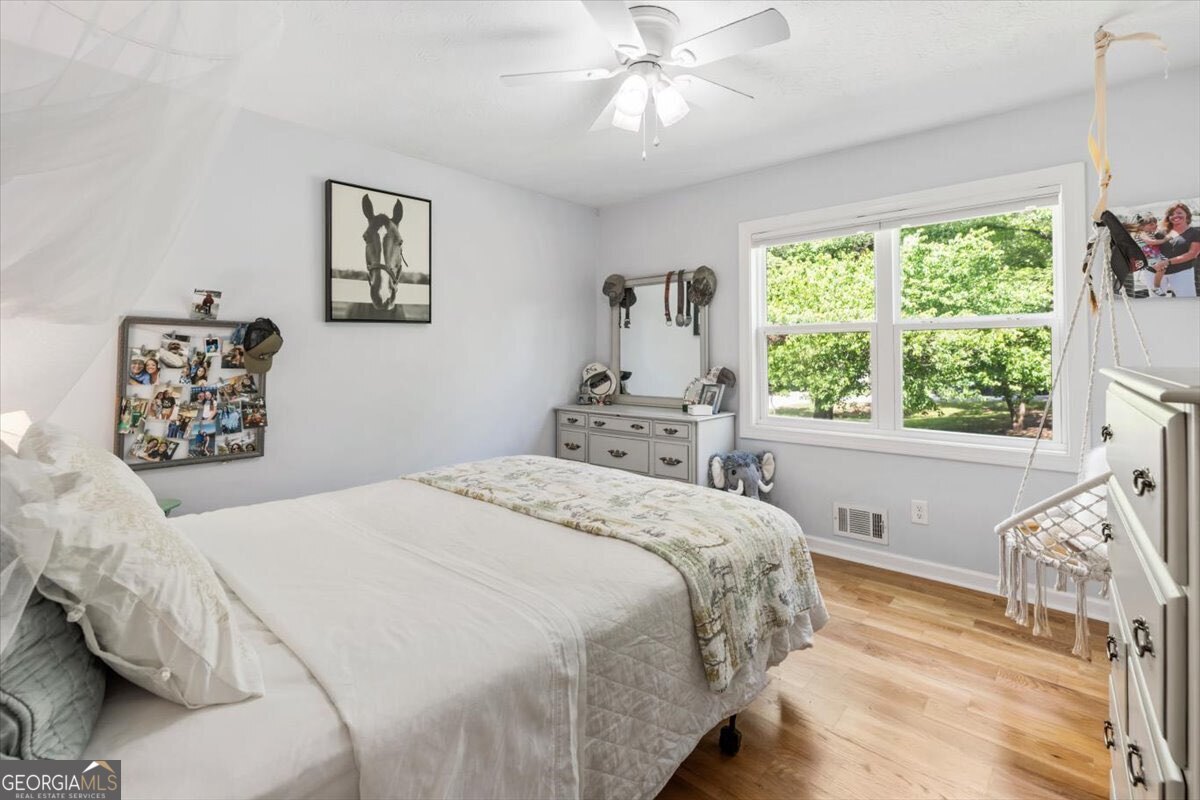 5627 Pinewood Drive Flowery Branch GA 30542