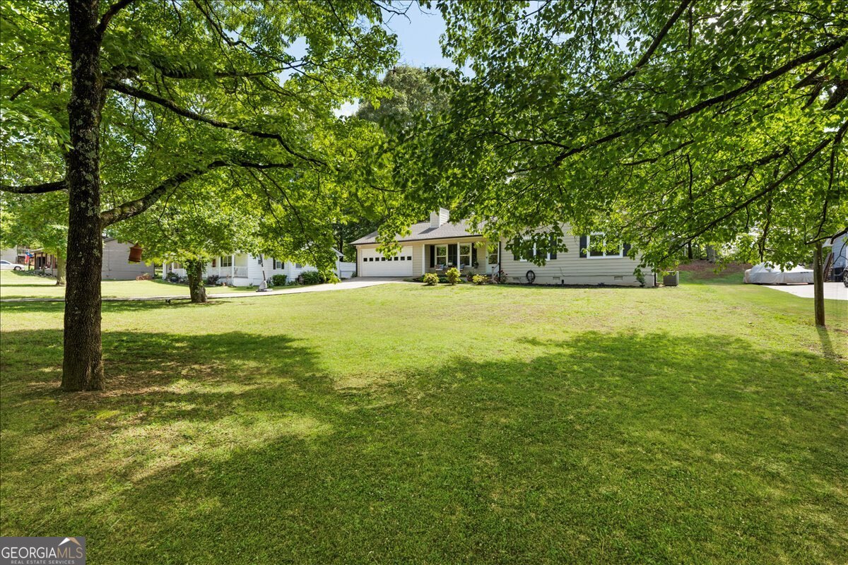 5627 Pinewood Drive Flowery Branch GA 30542