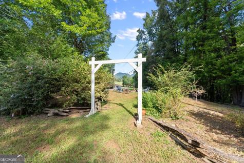 5013 Porter Springs Road Dahlonega GA 30533
