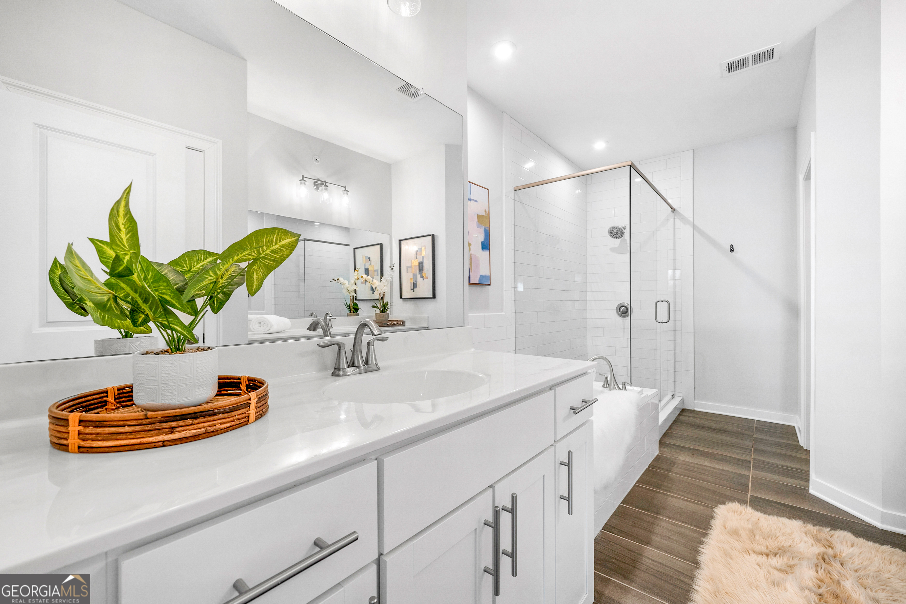 552 Ember Lane NW Atlanta GA 30318