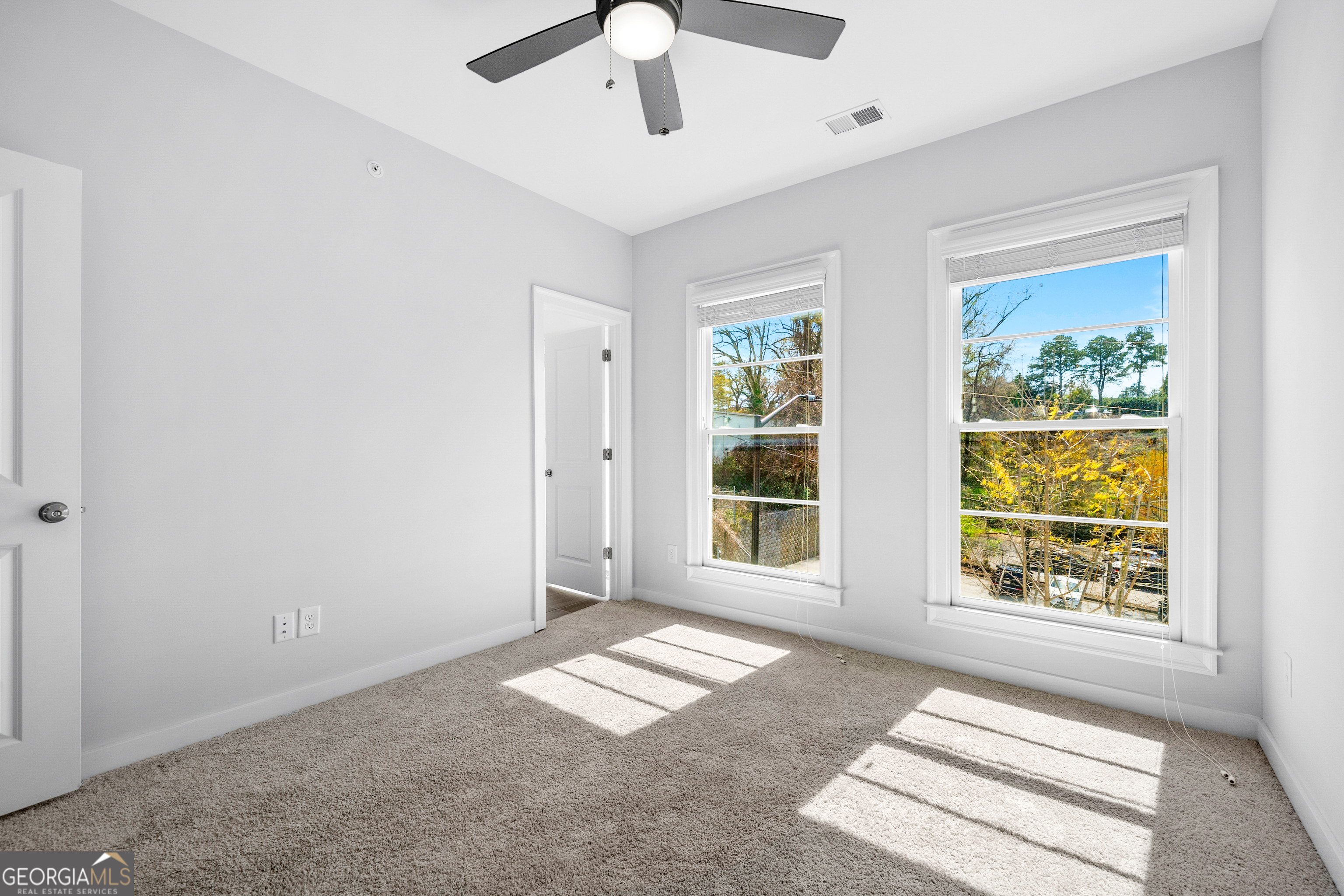 552 Ember Lane NW Atlanta GA 30318