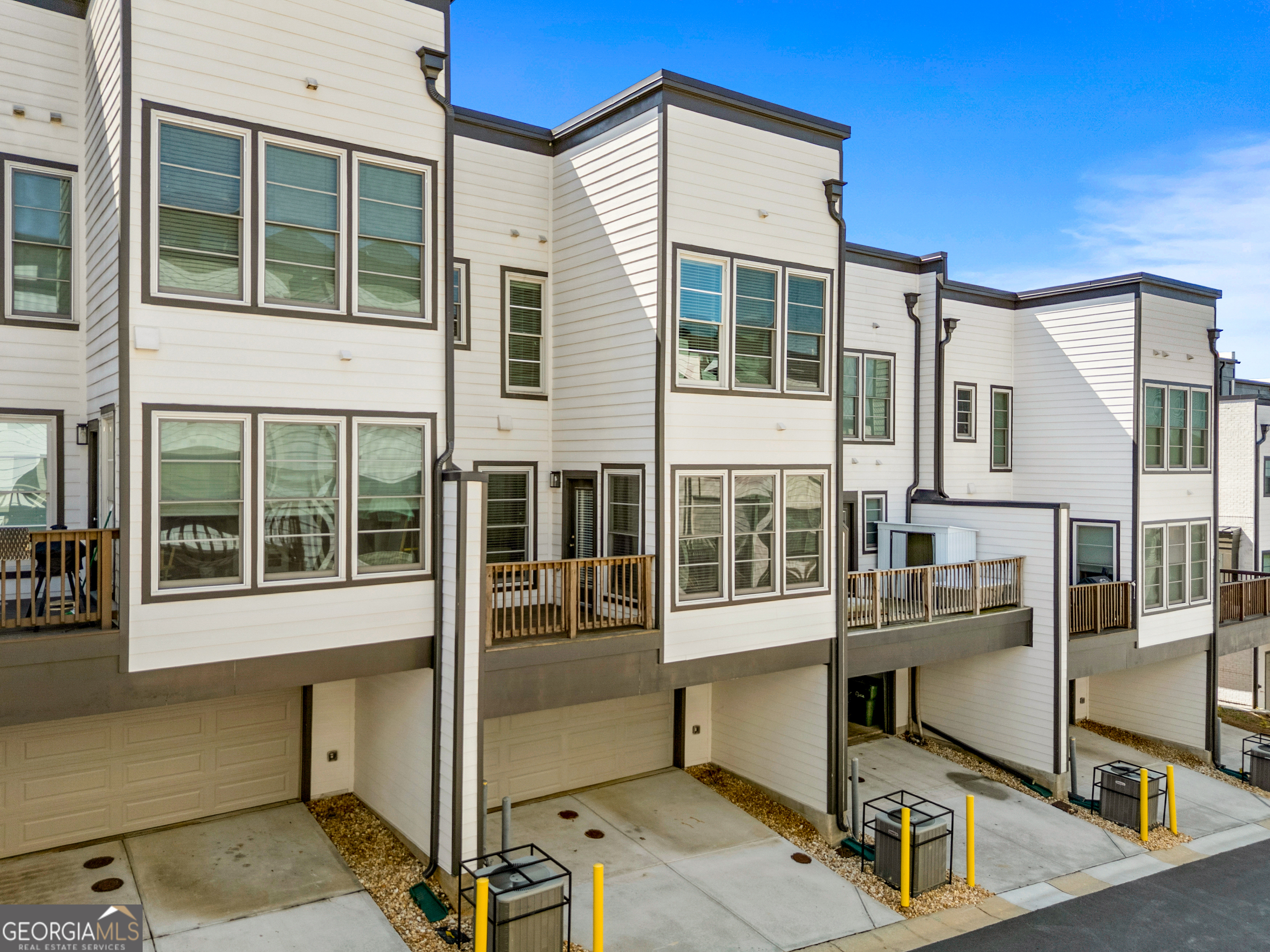 552 Ember Lane NW Atlanta GA 30318