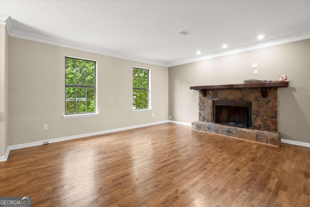 485 Sheringham Court Roswell GA 30076