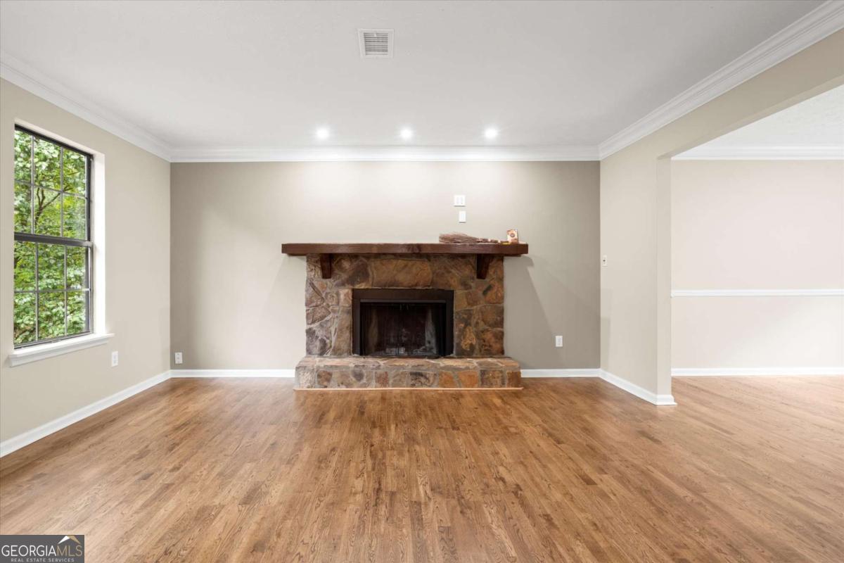 485 Sheringham Court Roswell GA 30076