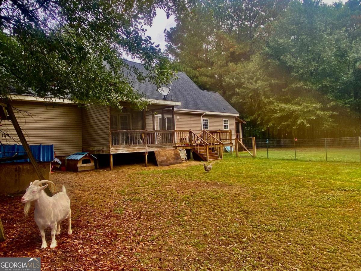 290 Poplar Creek Road Stephens GA 30667