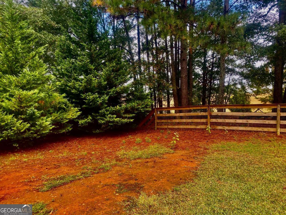 290 Poplar Creek Road Stephens GA 30667