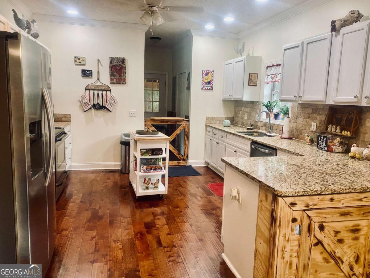 290 Poplar Creek Road Stephens GA 30667