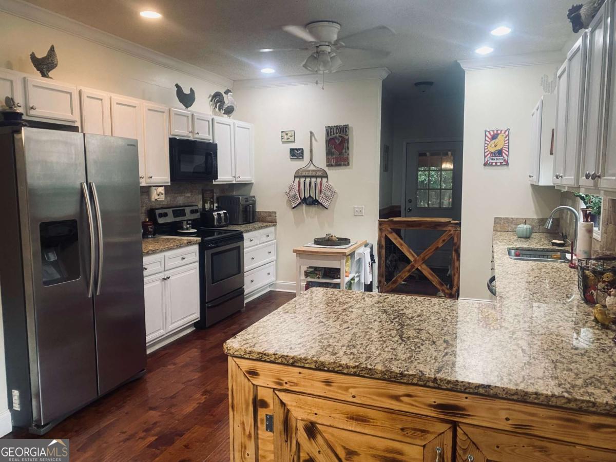 290 Poplar Creek Road Stephens GA 30667