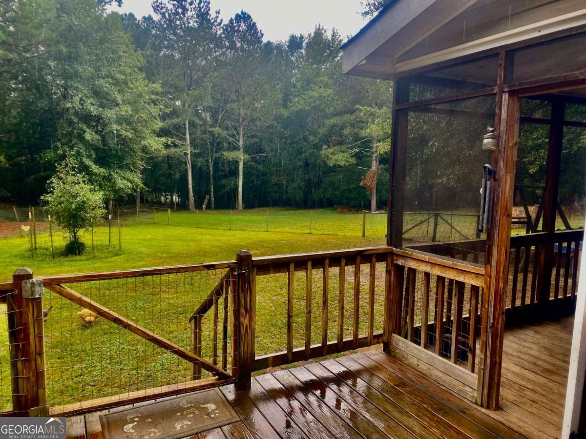 290 Poplar Creek Road Stephens GA 30667