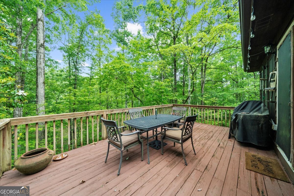 15 Bailey Street Whitesburg GA 30185