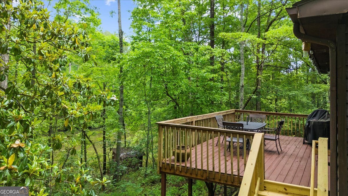 15 Bailey Street Whitesburg GA 30185