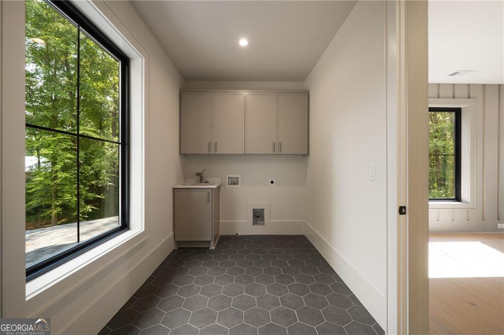 130 Nova Lane Roswell GA 30075