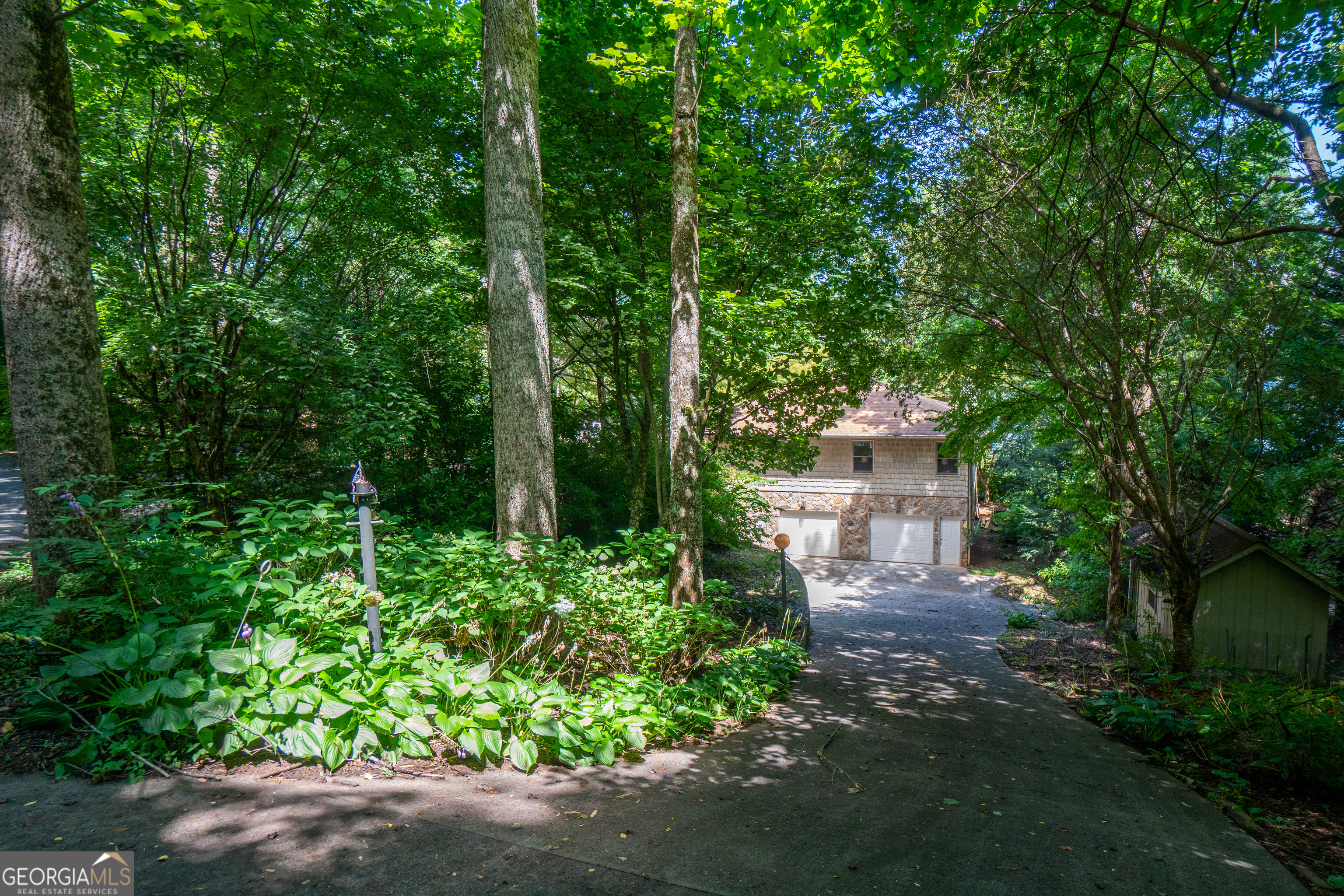 313 Omega Way Hiawassee GA 30546