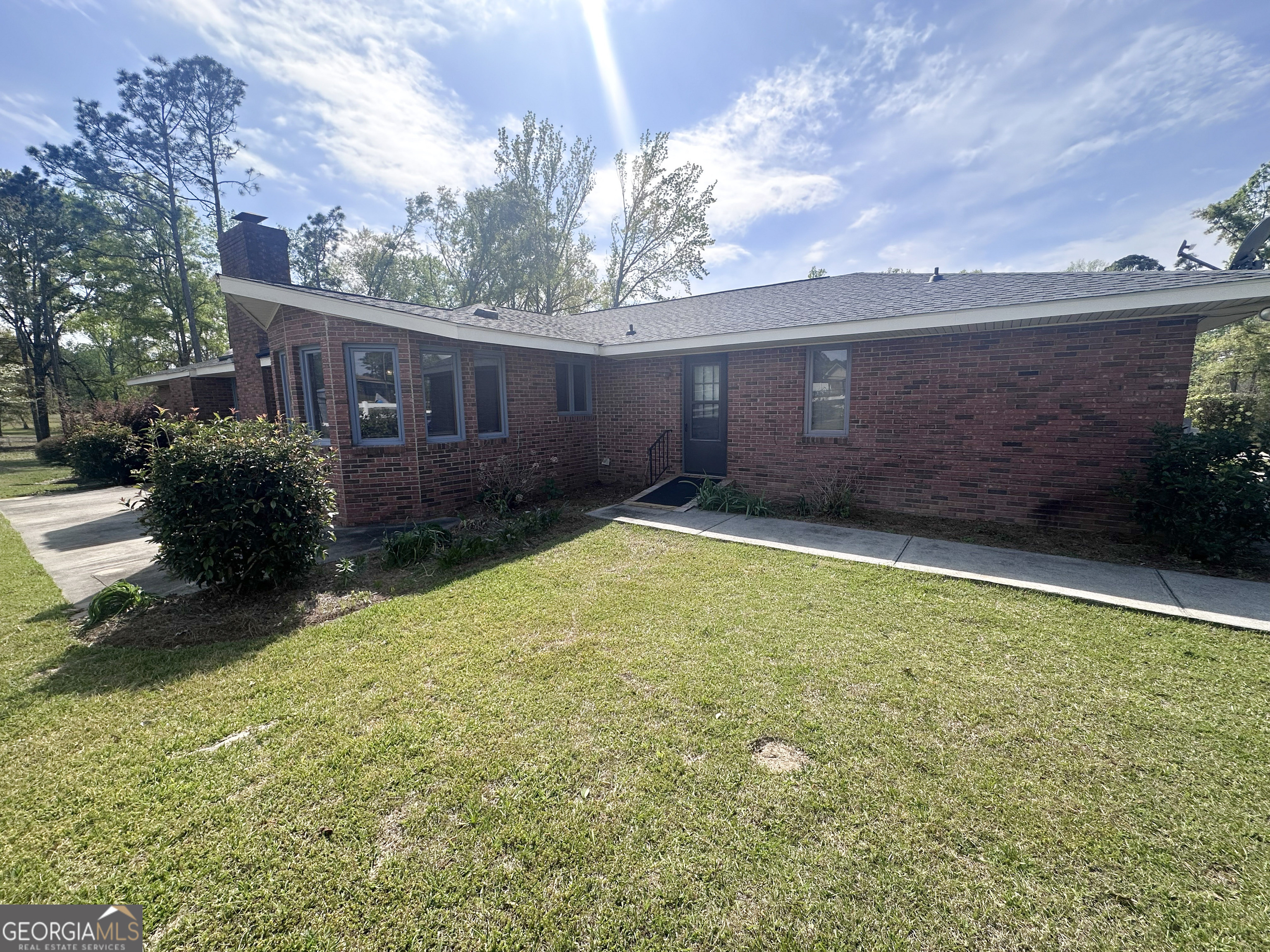 1869 Florida Avenue Soperton GA 30457
