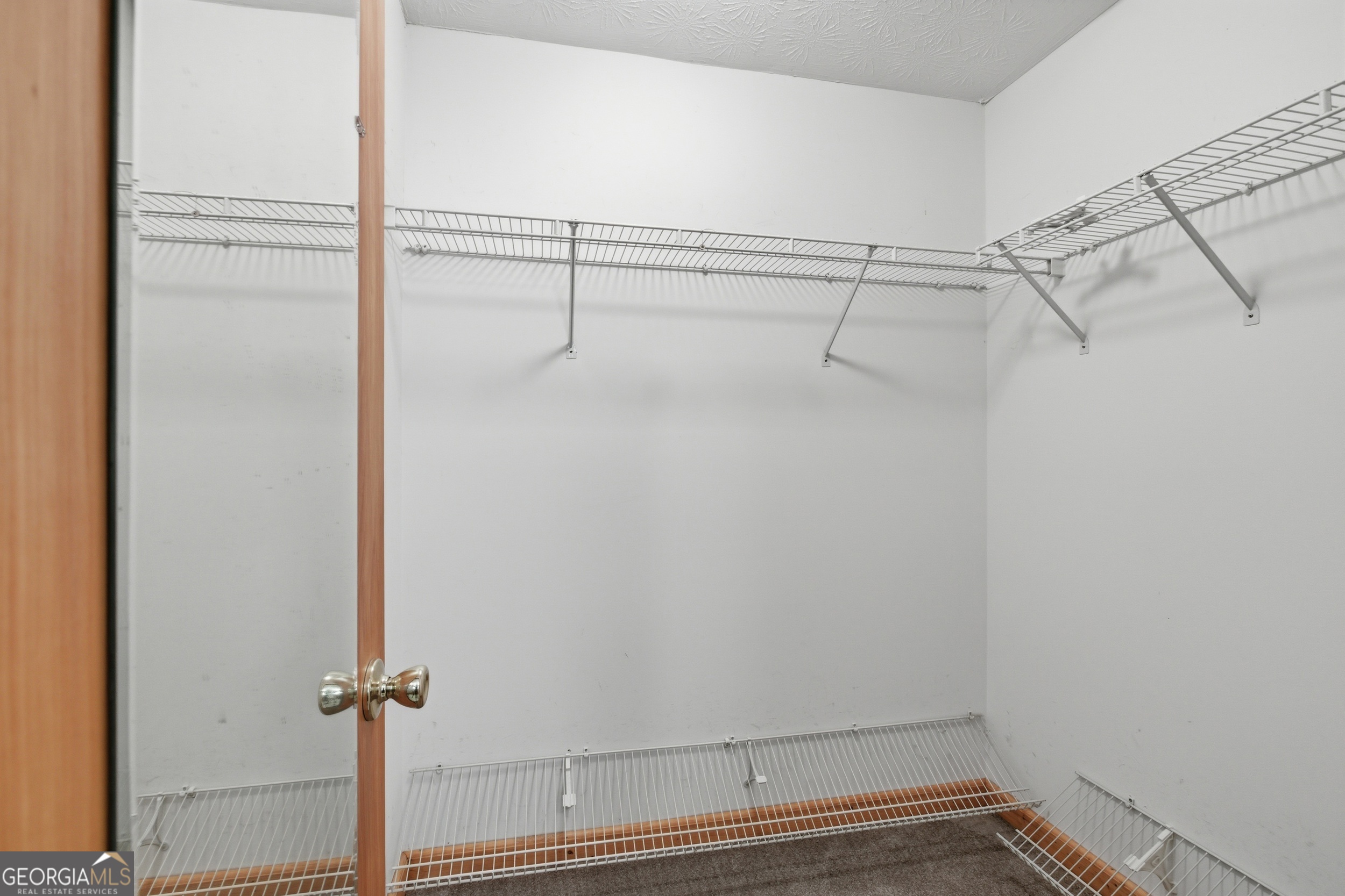 47 Terrys Place Cleveland GA 30528