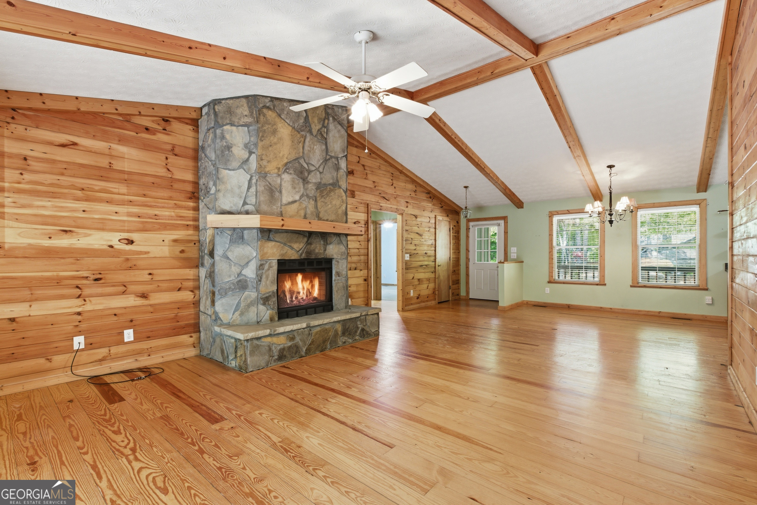 47 Terrys Place Cleveland GA 30528