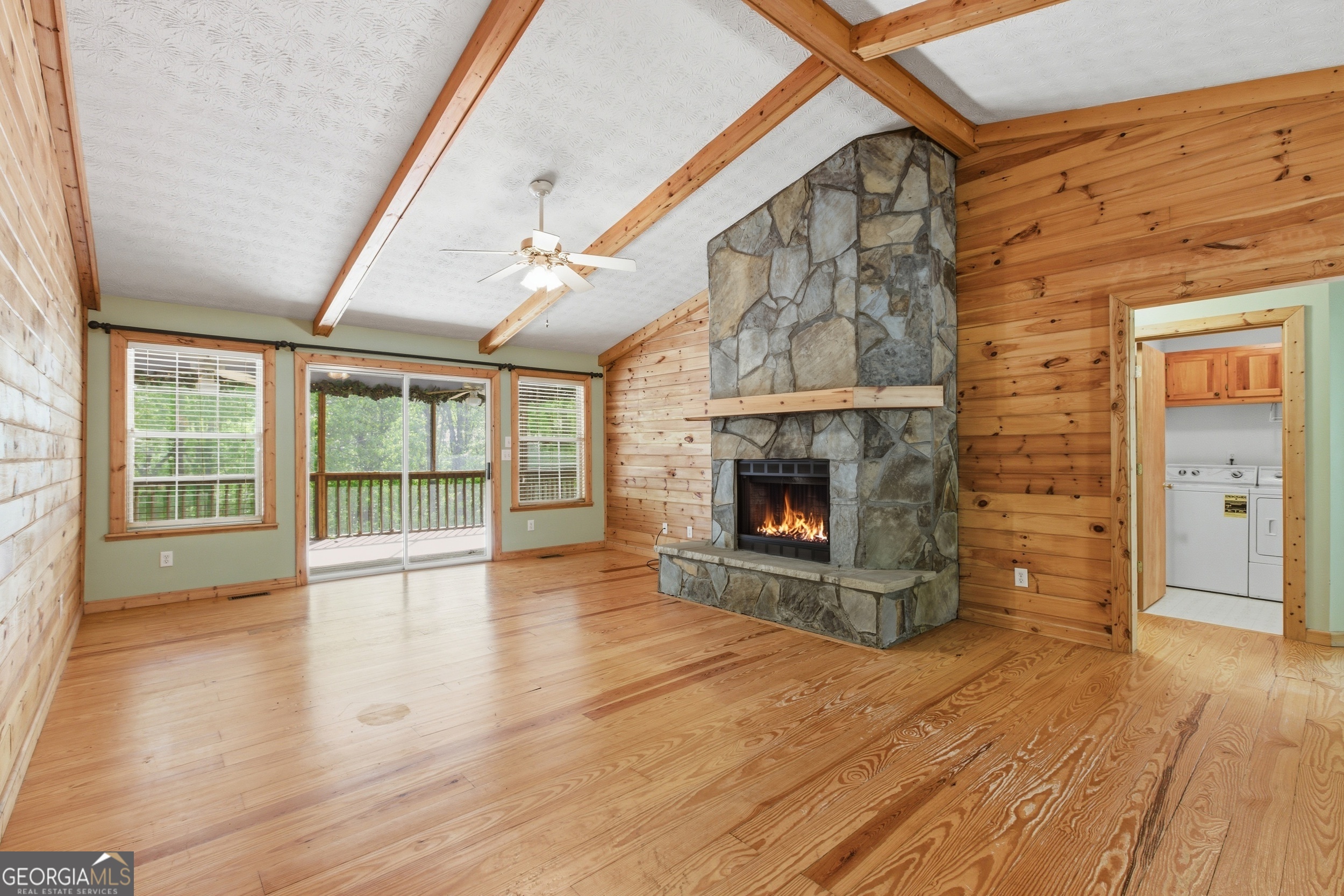 47 Terrys Place Cleveland GA 30528