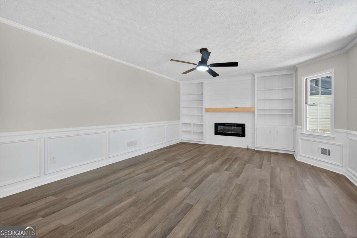 1559 Fieldgreen Overlook Stone Mountain GA 30088