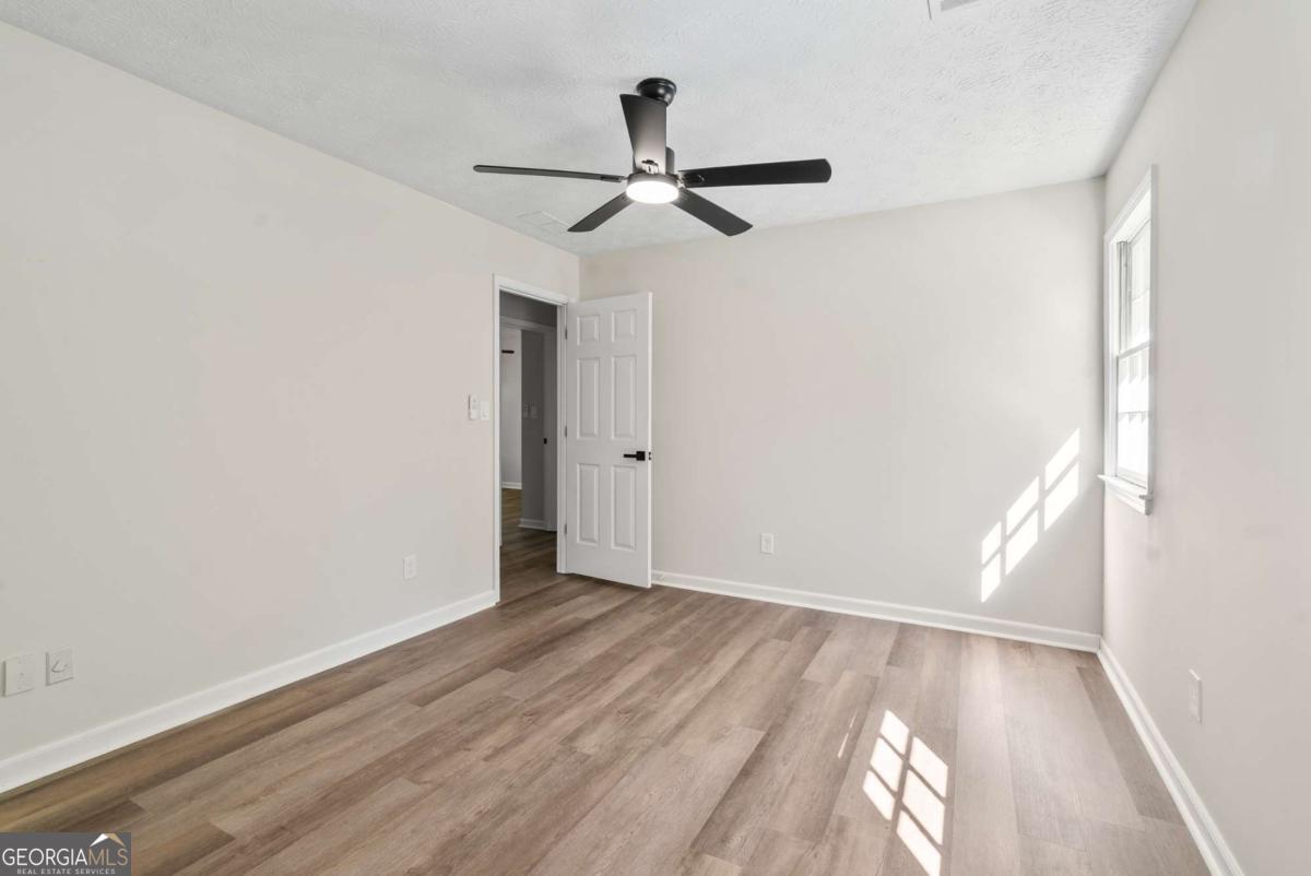 1559 Fieldgreen Overlook Stone Mountain GA 30088