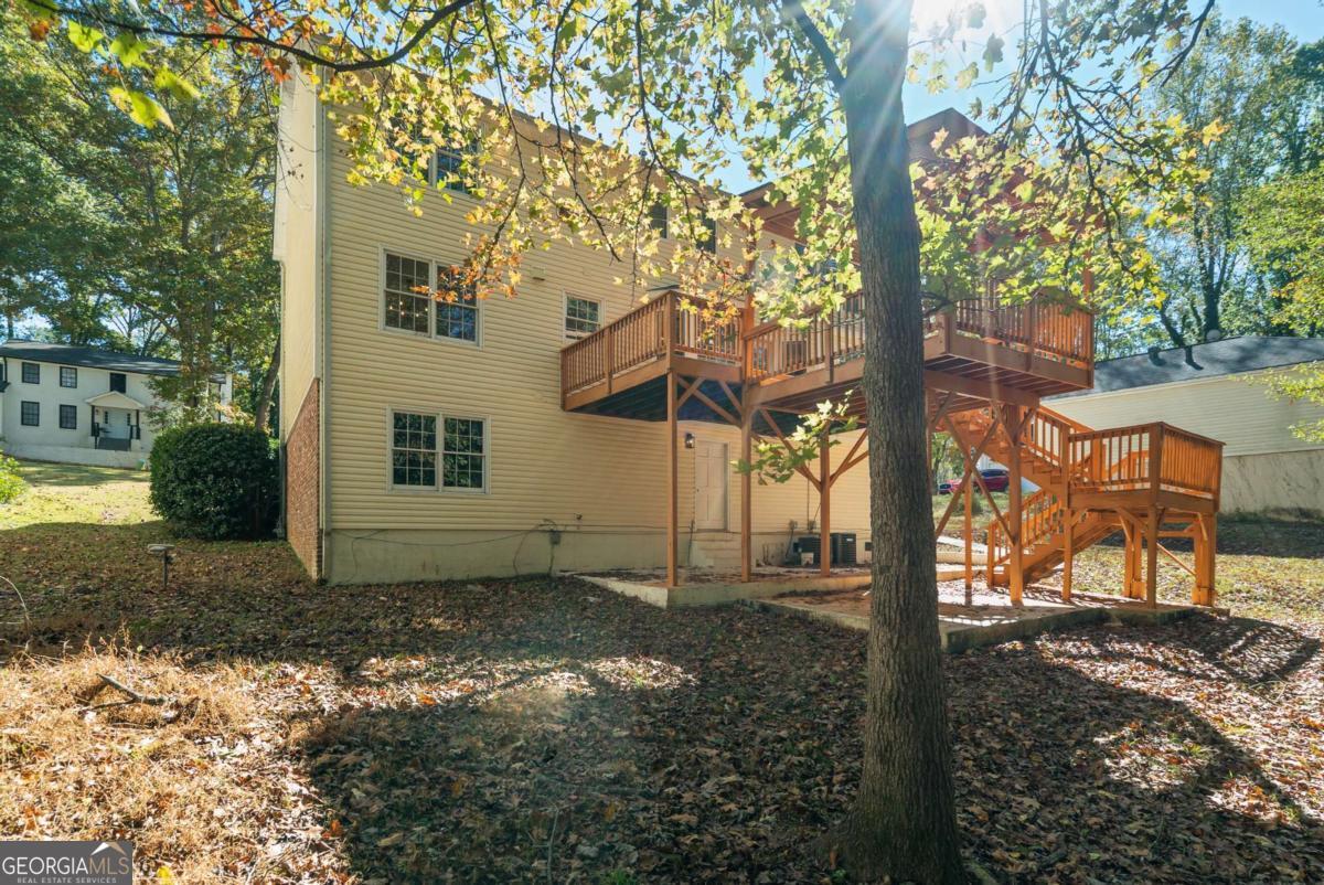 1559 Fieldgreen Overlook Stone Mountain GA 30088