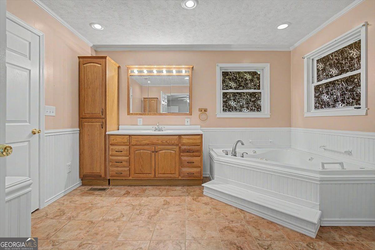 198 Floral Drive SE Cartersville GA 30121