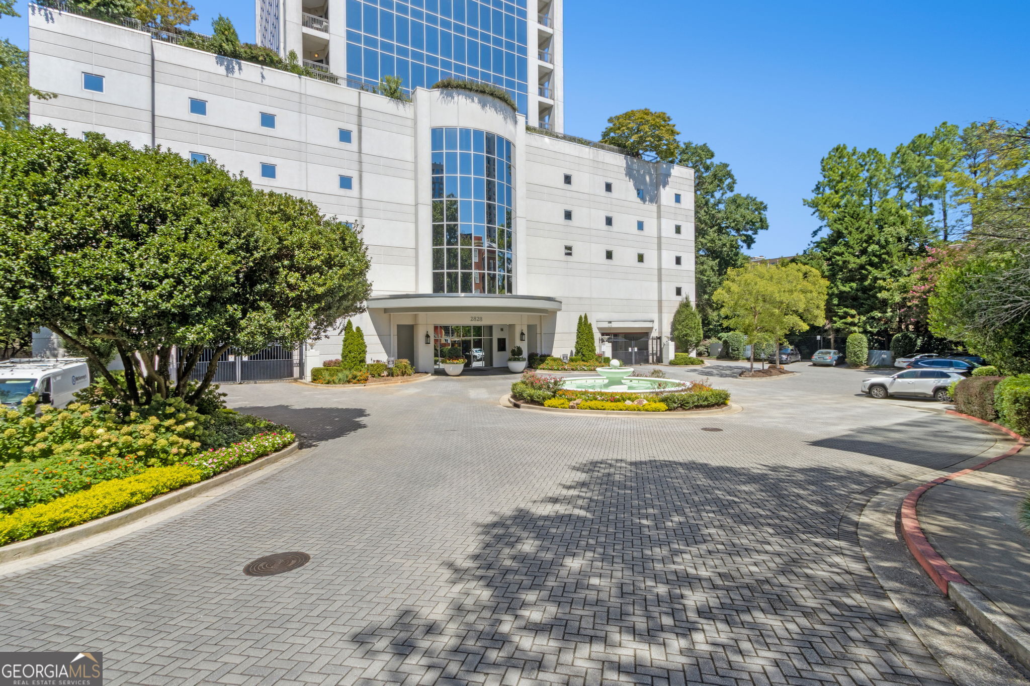 2828 Peachtree Road NE Atlanta GA 30305