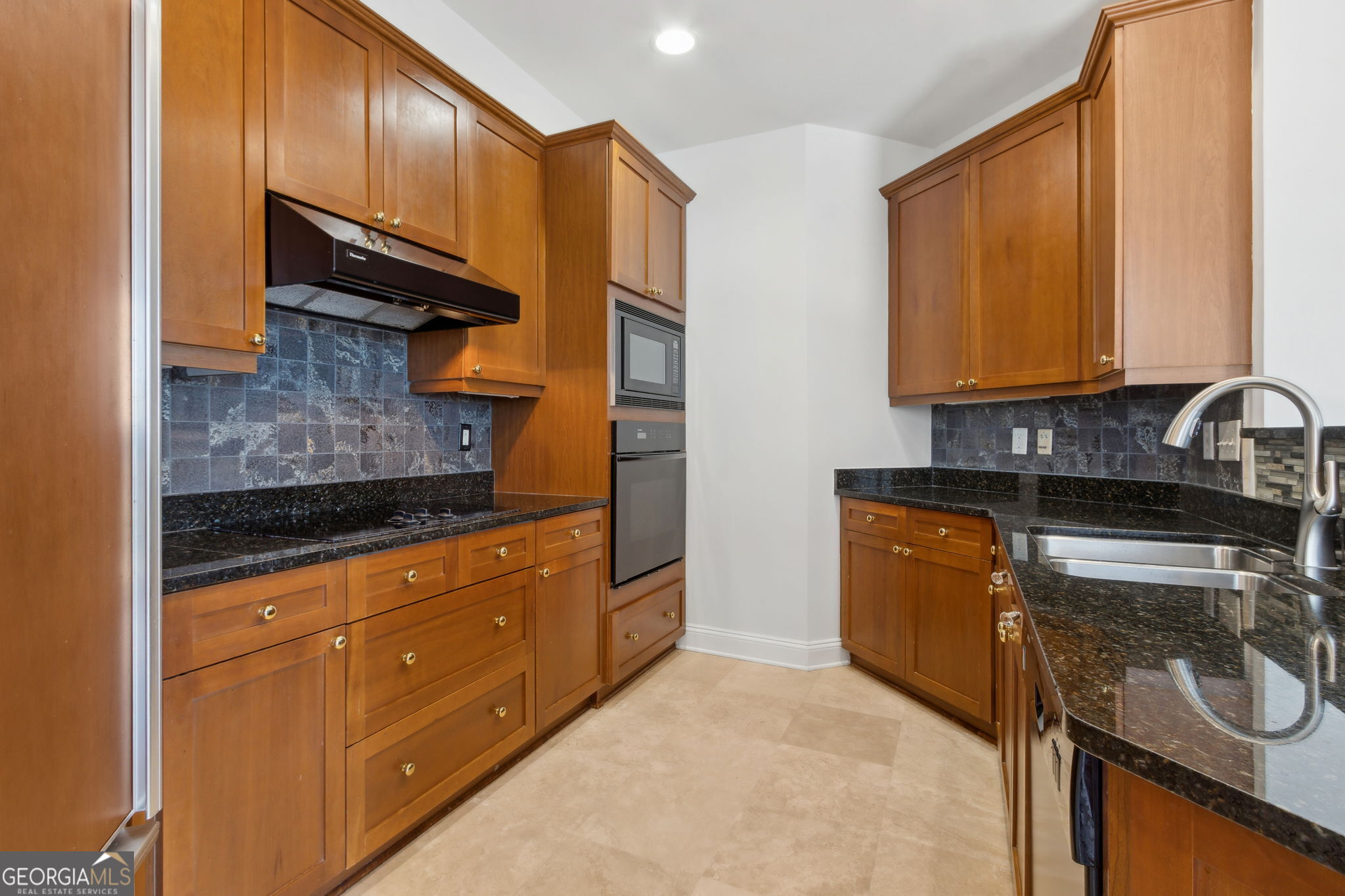 2828 Peachtree Road NE Atlanta GA 30305