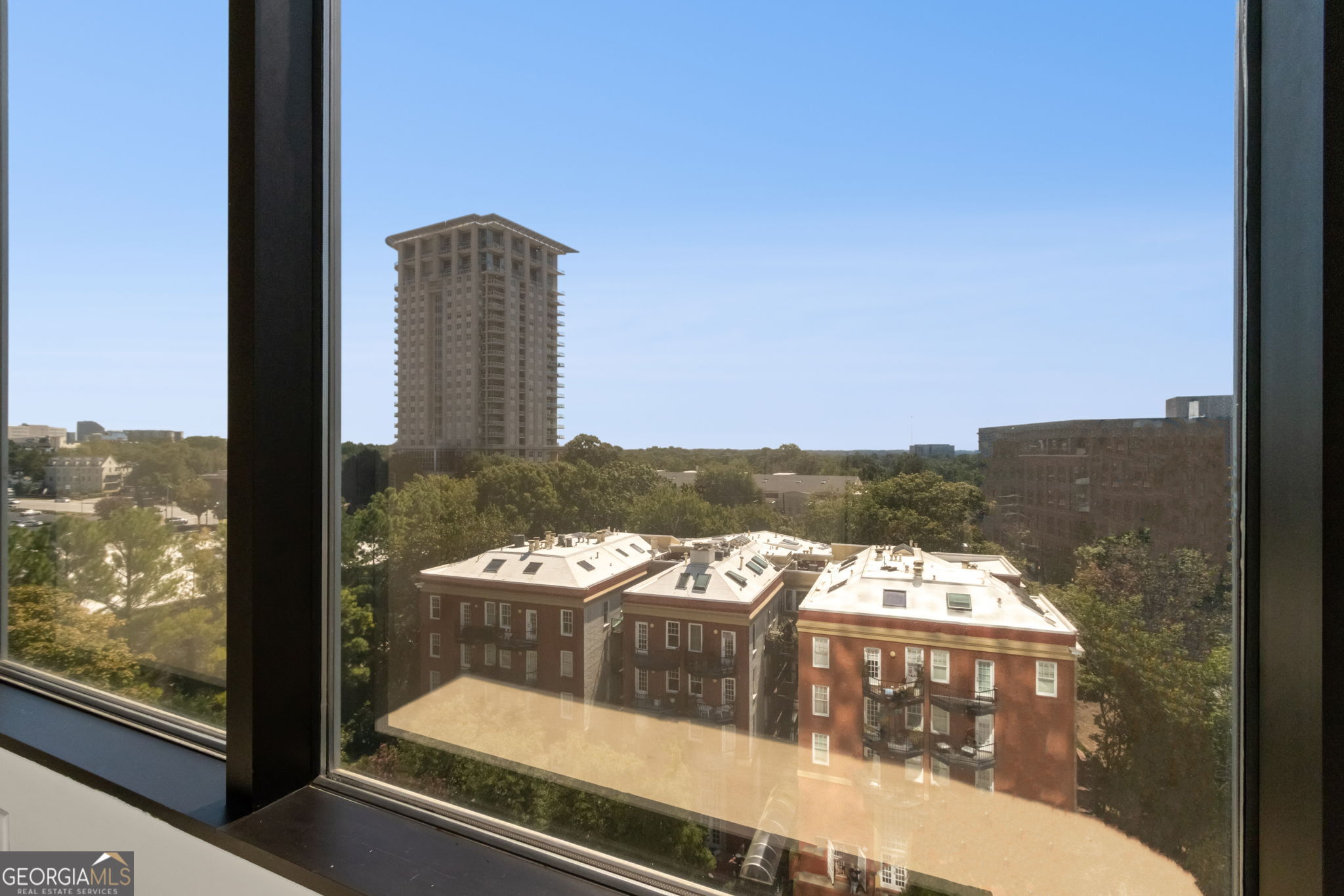 2828 Peachtree Road NE Atlanta GA 30305