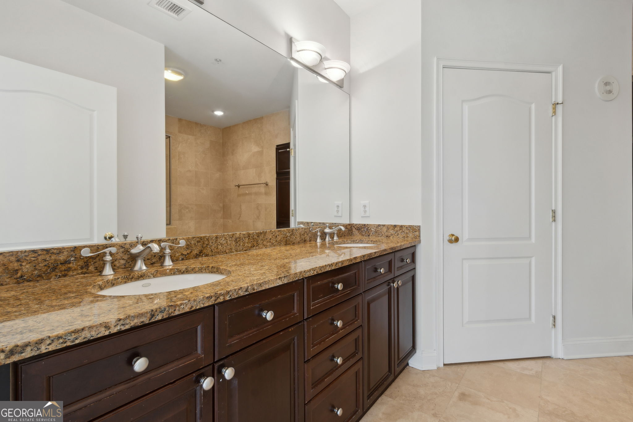 2828 Peachtree Road NE Atlanta GA 30305