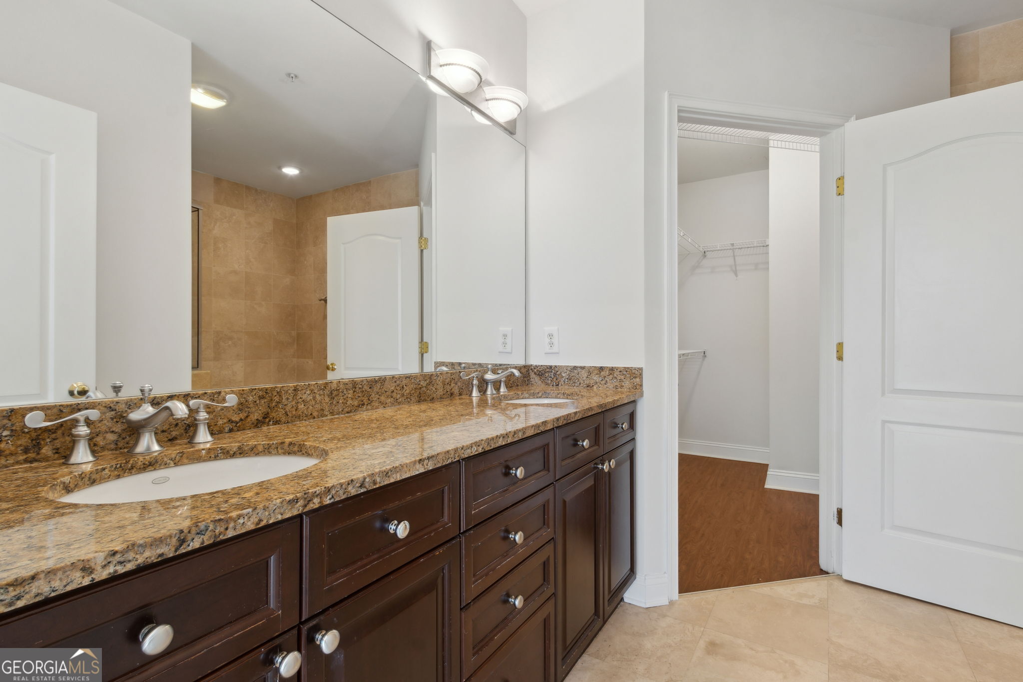 2828 Peachtree Road NE Atlanta GA 30305