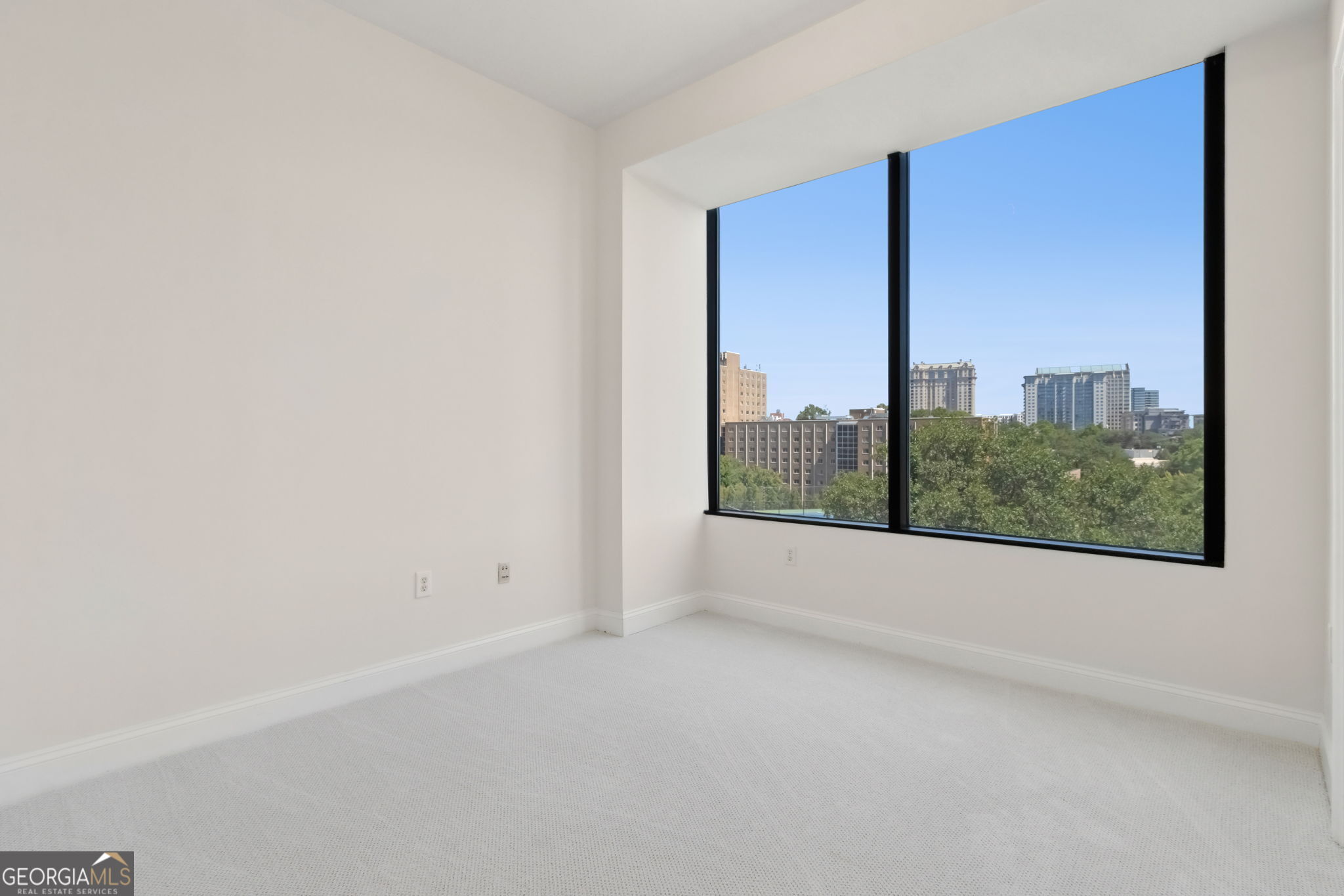 2828 Peachtree Road NE Atlanta GA 30305
