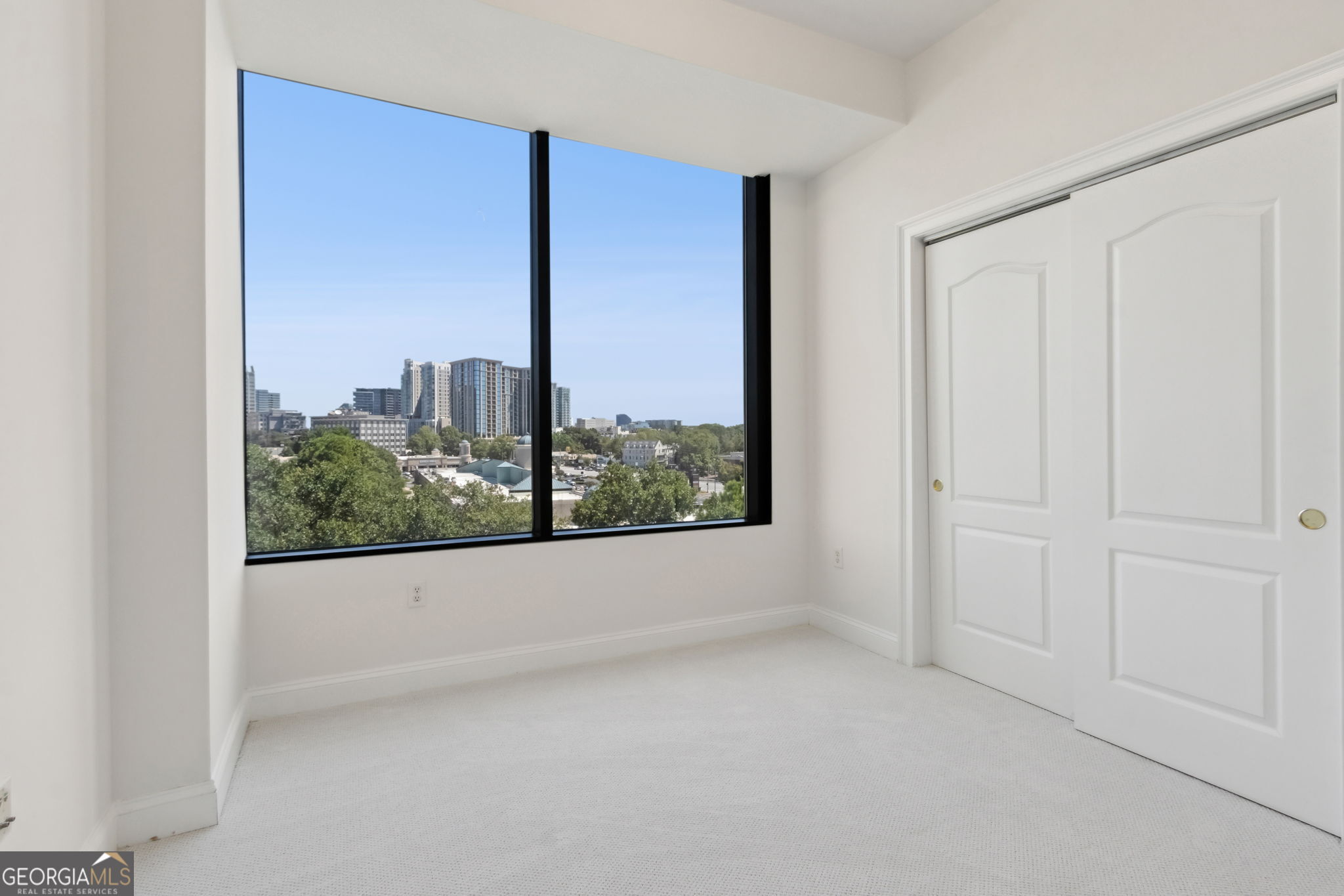 2828 Peachtree Road NE Atlanta GA 30305