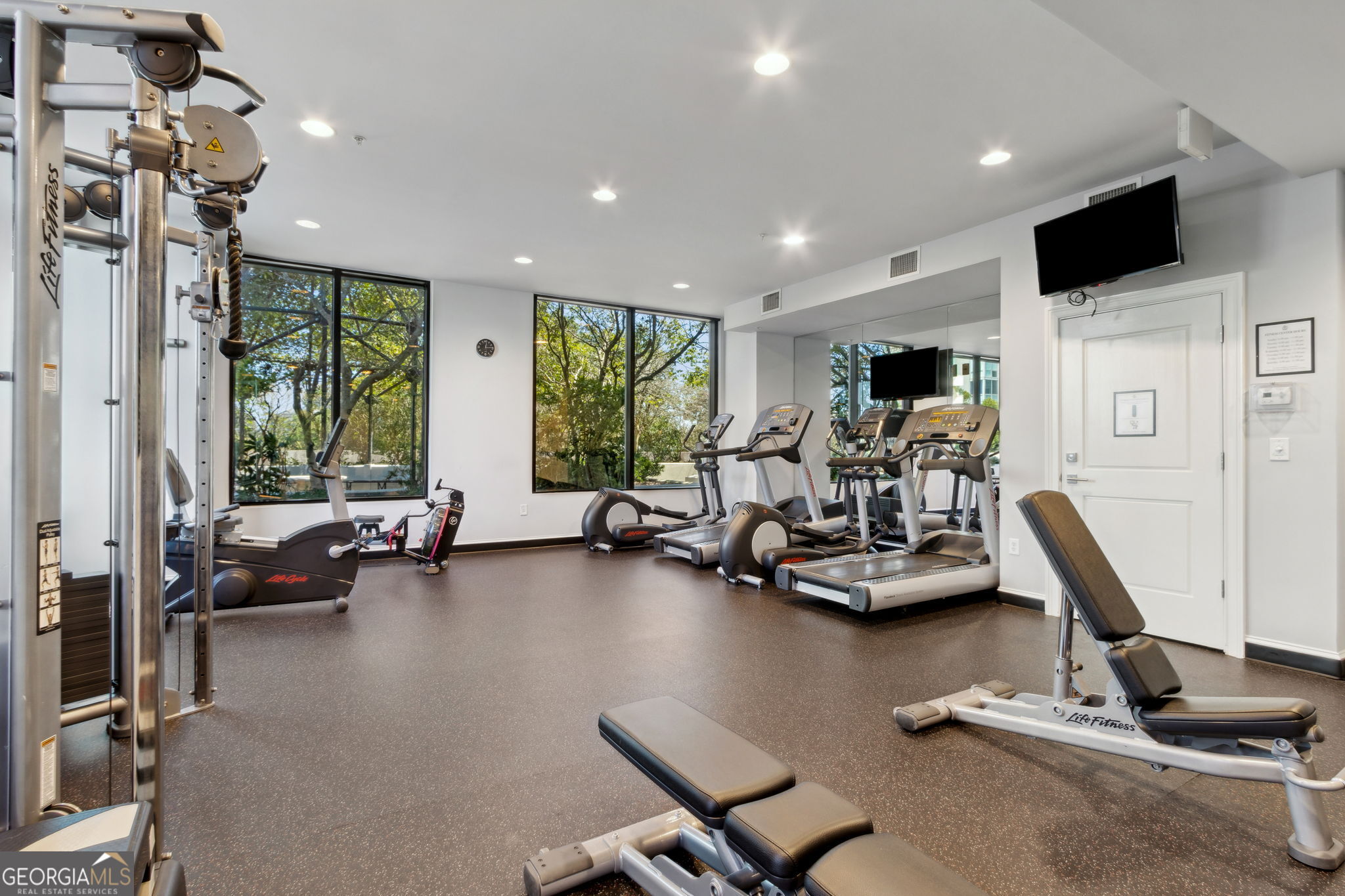 2828 Peachtree Road NE Atlanta GA 30305