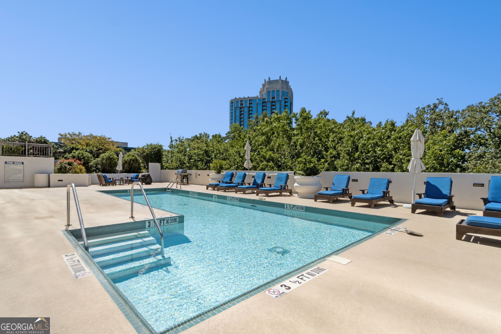 2828 Peachtree Road NE Atlanta GA 30305