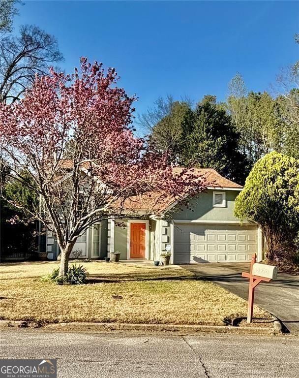 5970 King Way Walk Lithonia GA 30058