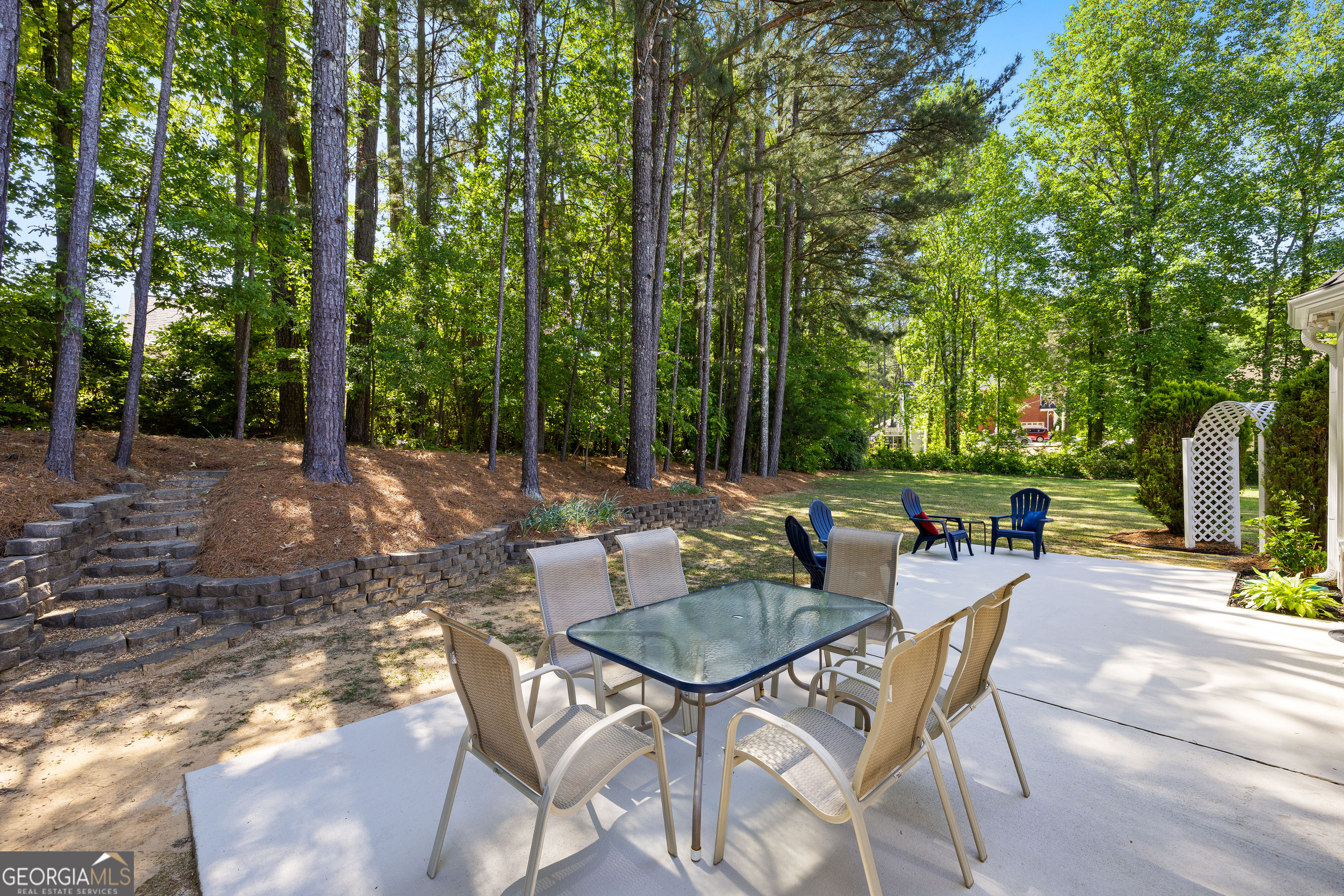 140 Lakeside Court Fayetteville GA 30214