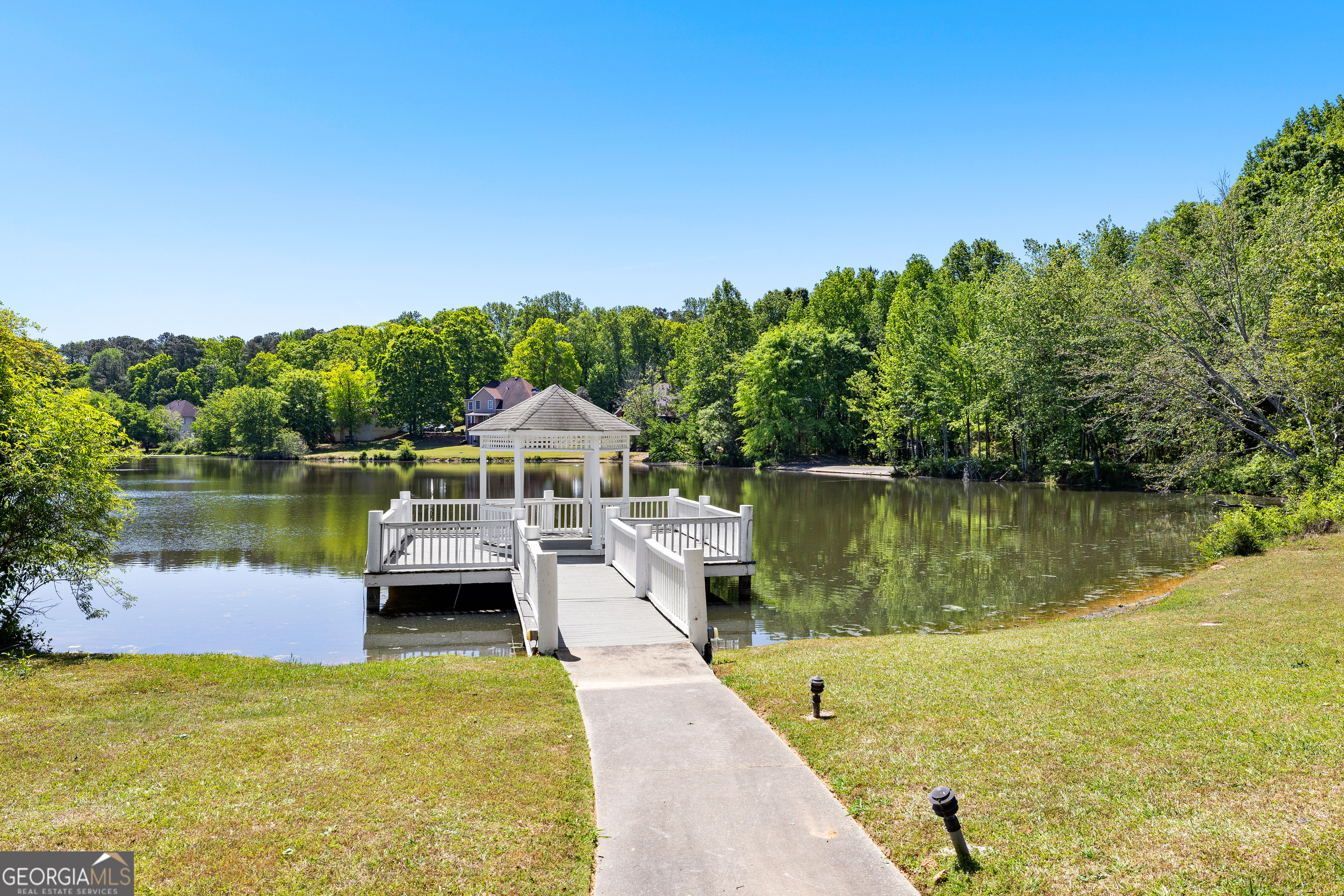 140 Lakeside Court Fayetteville GA 30214