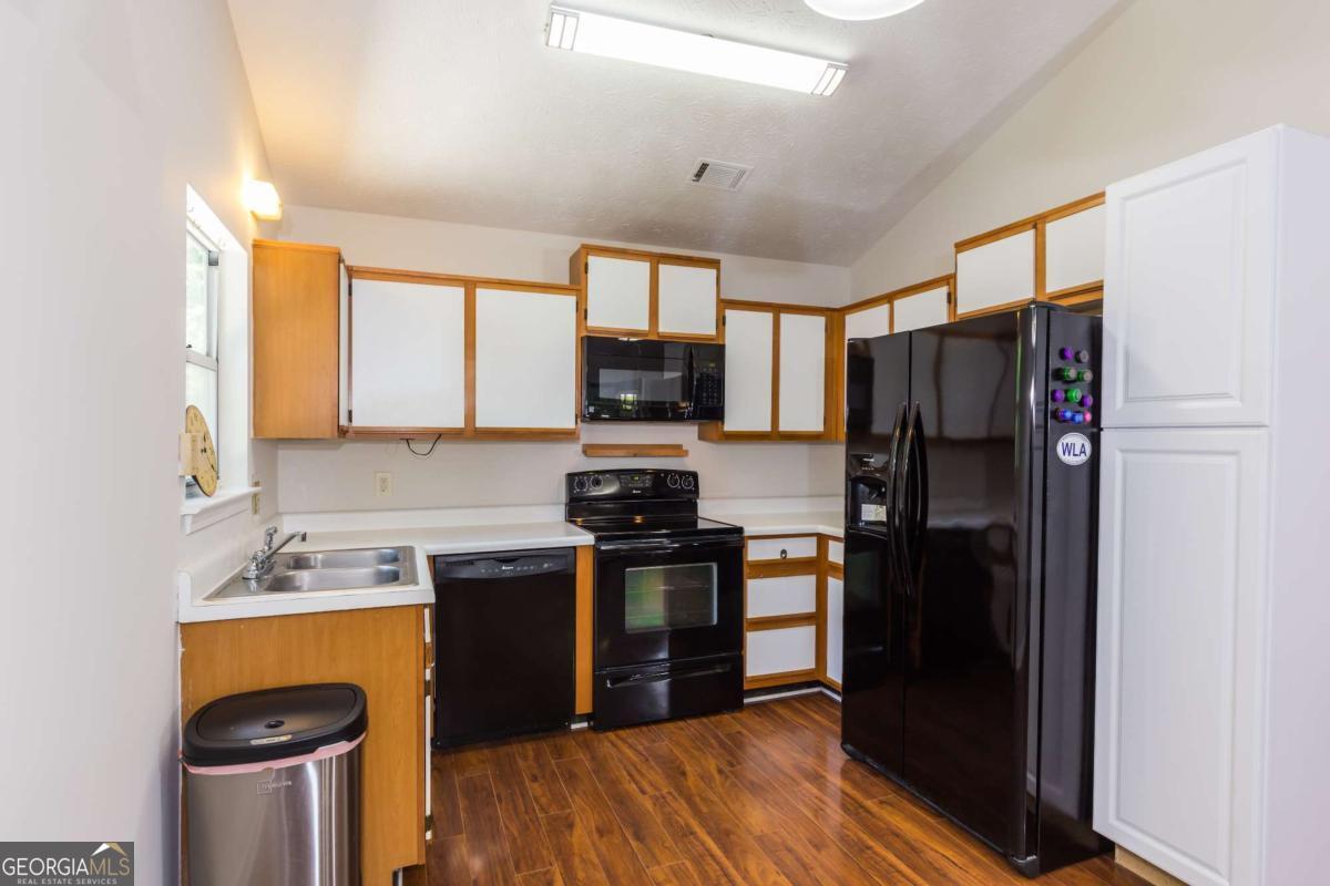 4181 Warren Road Flowery Branch GA 30542