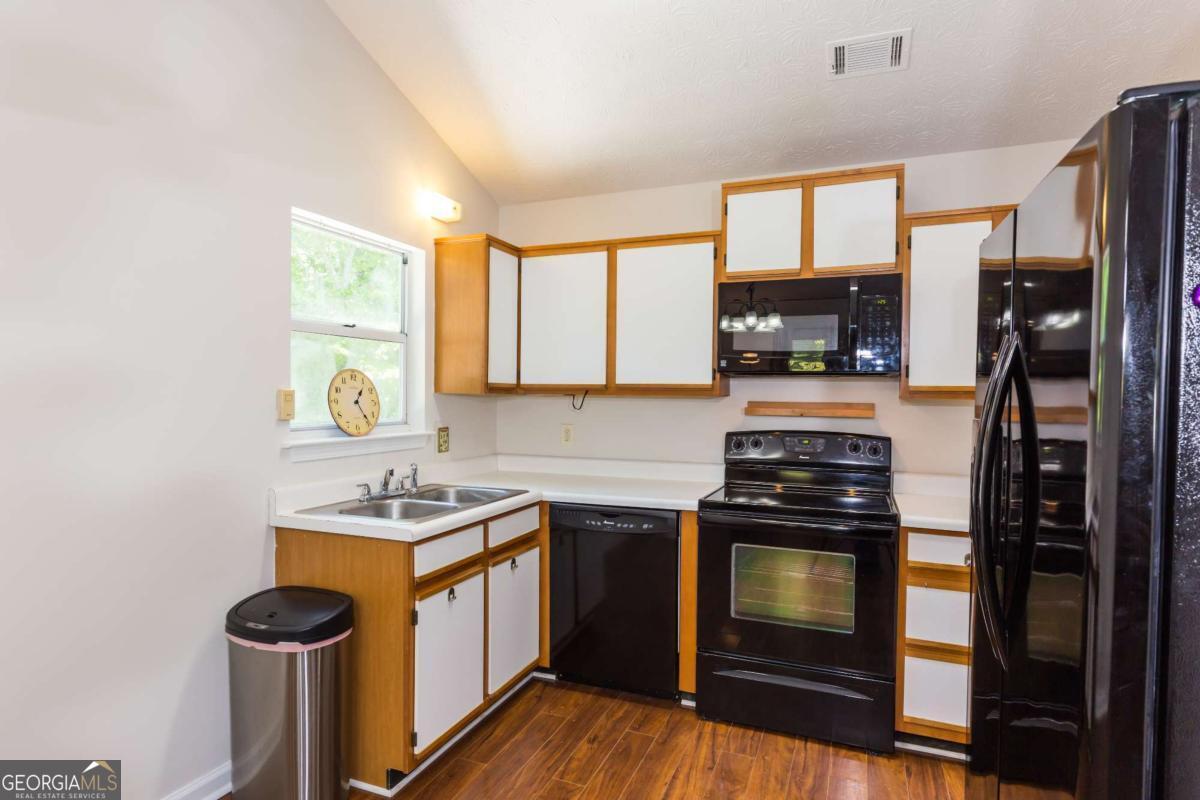 4181 Warren Road Flowery Branch GA 30542