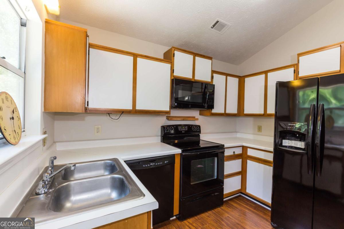 4181 Warren Road Flowery Branch GA 30542