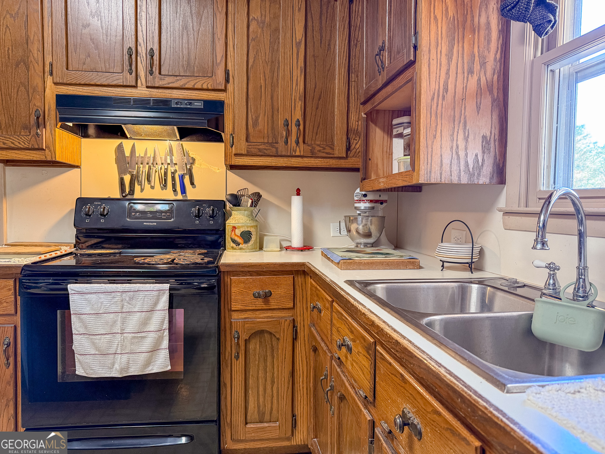 162 College Street SW Parrott GA 39877