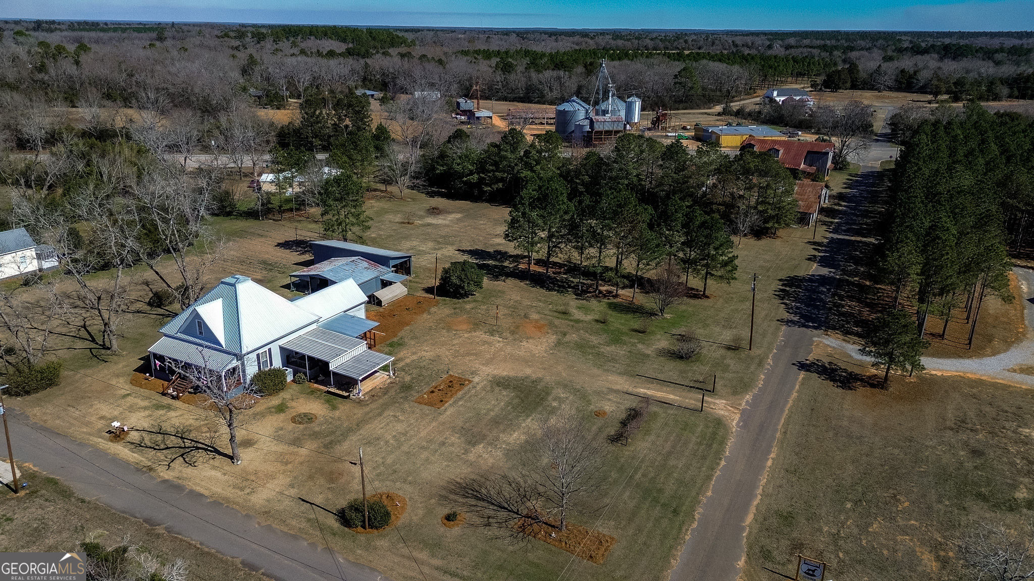 162 College Street SW Parrott GA 39877