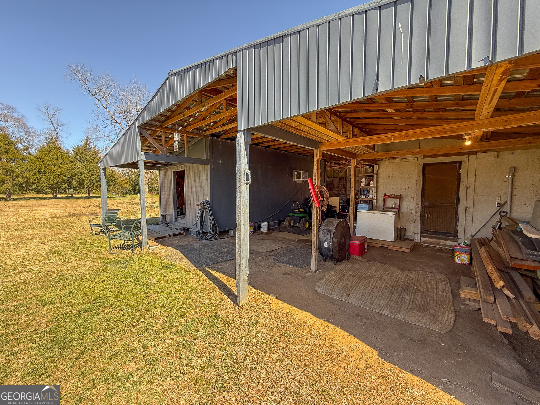 162 College Street SW Parrott GA 39877