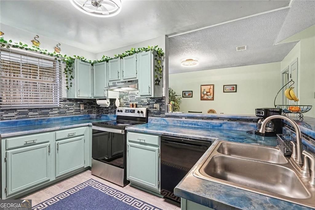 2382 Clare Court SW Marietta GA 30008