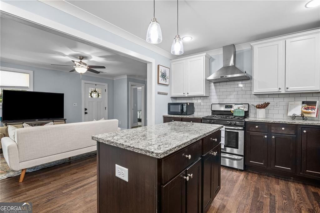 2010 Delphine Drive Decatur GA 30032