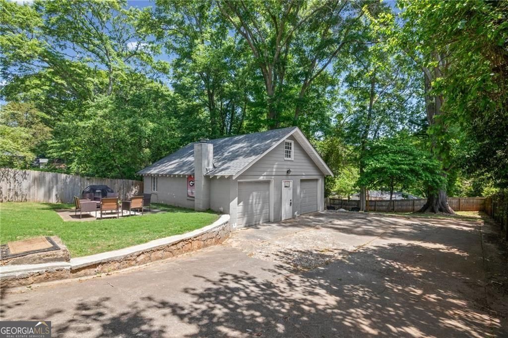 2010 Delphine Drive Decatur GA 30032