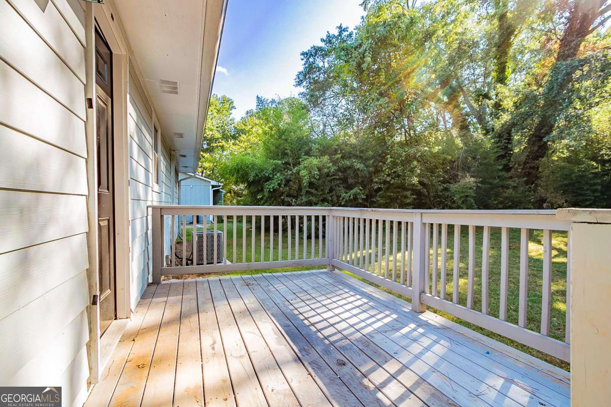 1669 Freedom Valley Decatur GA 30032